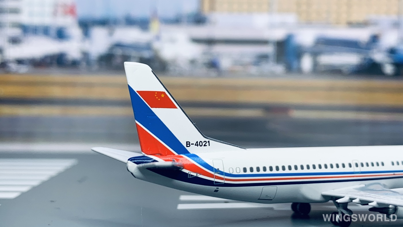 AeroClassics 1:400 ACB4021 PLAAF 中国空军 Boeing 737-300 B-4021