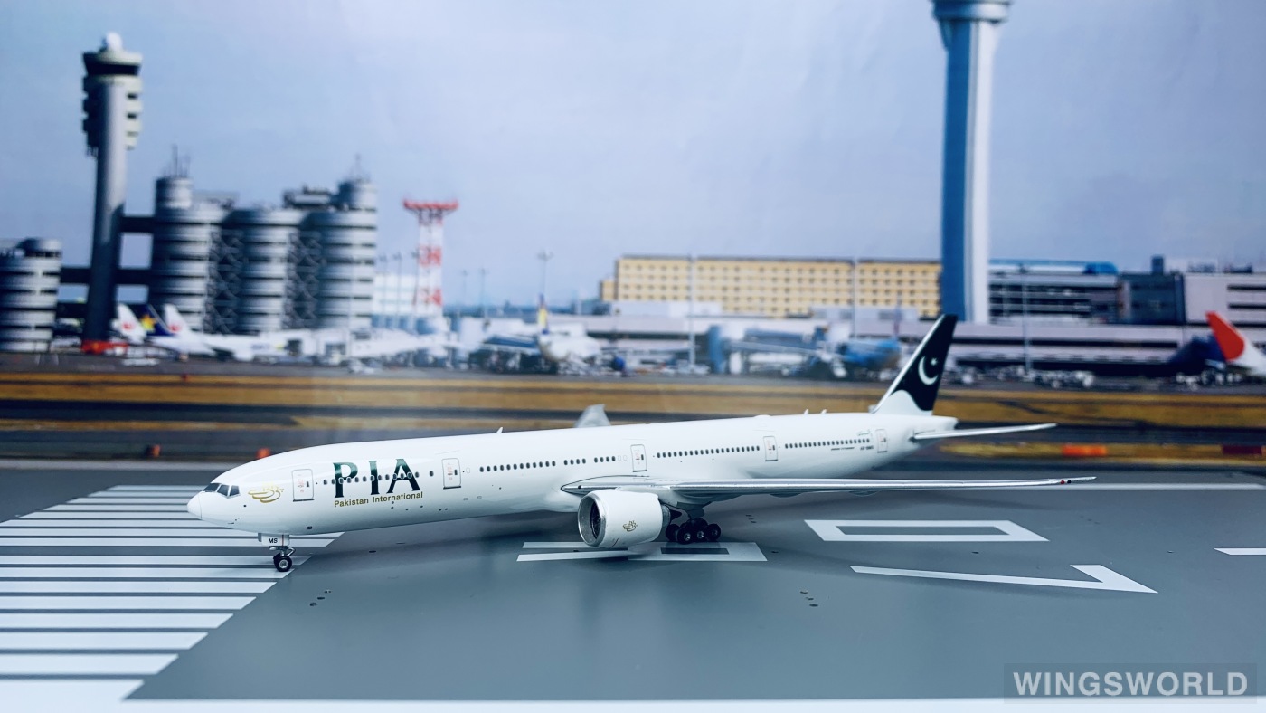Phoenix 1:400 PH11569 PIA 巴基斯坦航空 Boeing 777-300ER AP-BMS