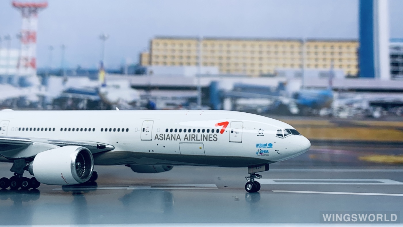 Phoenix 1:400 PH10687 Asiana 韩亚航空 Boeing 777-200ER HL7732