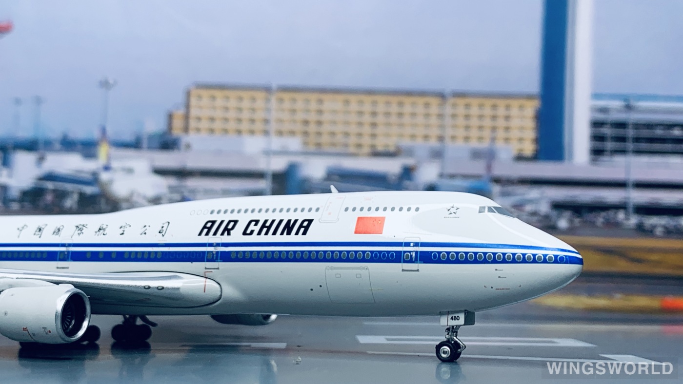 Phoenix 1:400 PH11229 Air China 中国国际航空 Boeing 747-8i B-2480