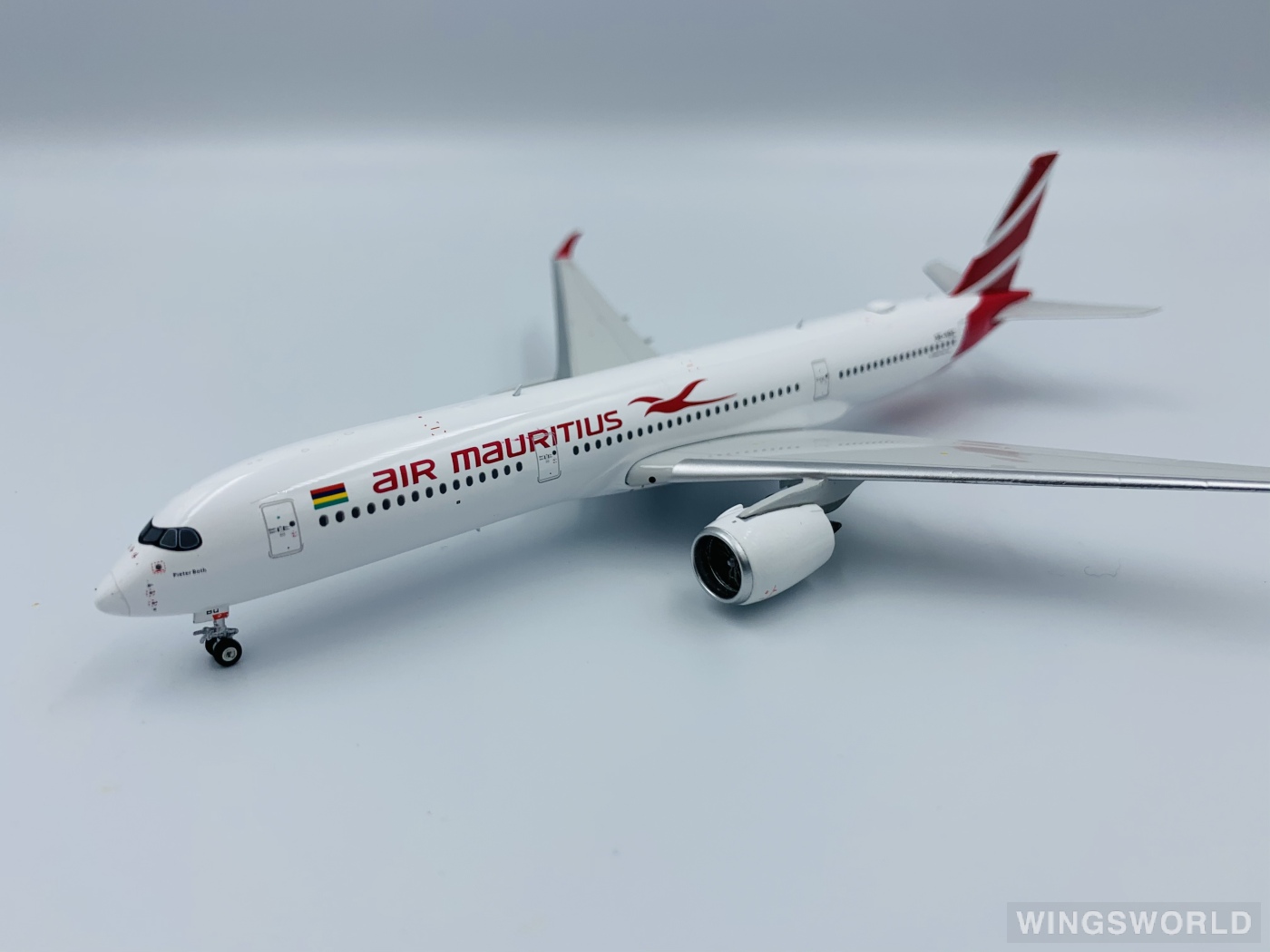 Phoenix 1:400 PH11412 Air Mauritius 毛里求斯航空 Airbus A350-900 3B-NBQ