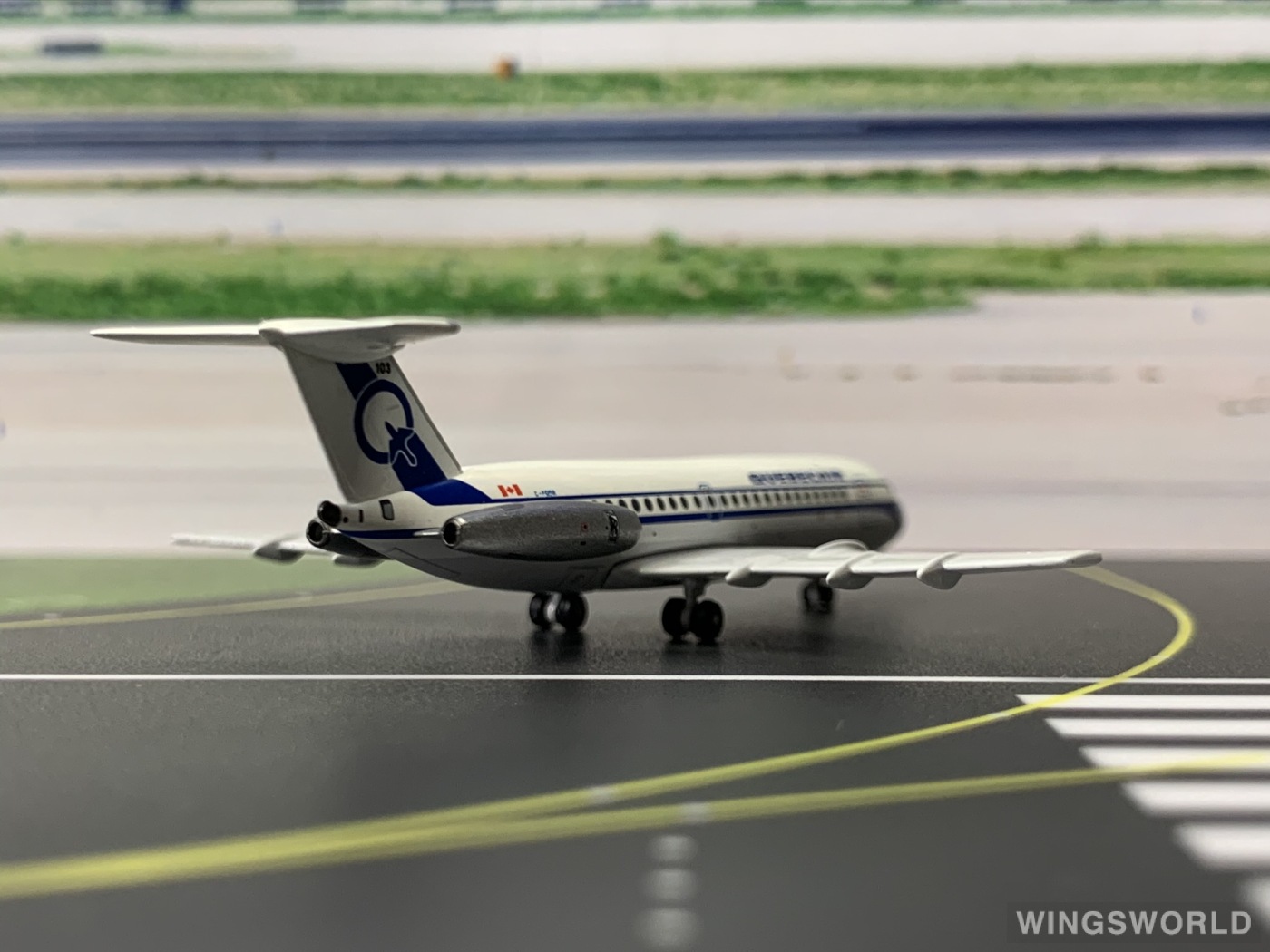 AeroClassics 1:400 ACCFQBR Quebecair BAC 111 C-FQBR