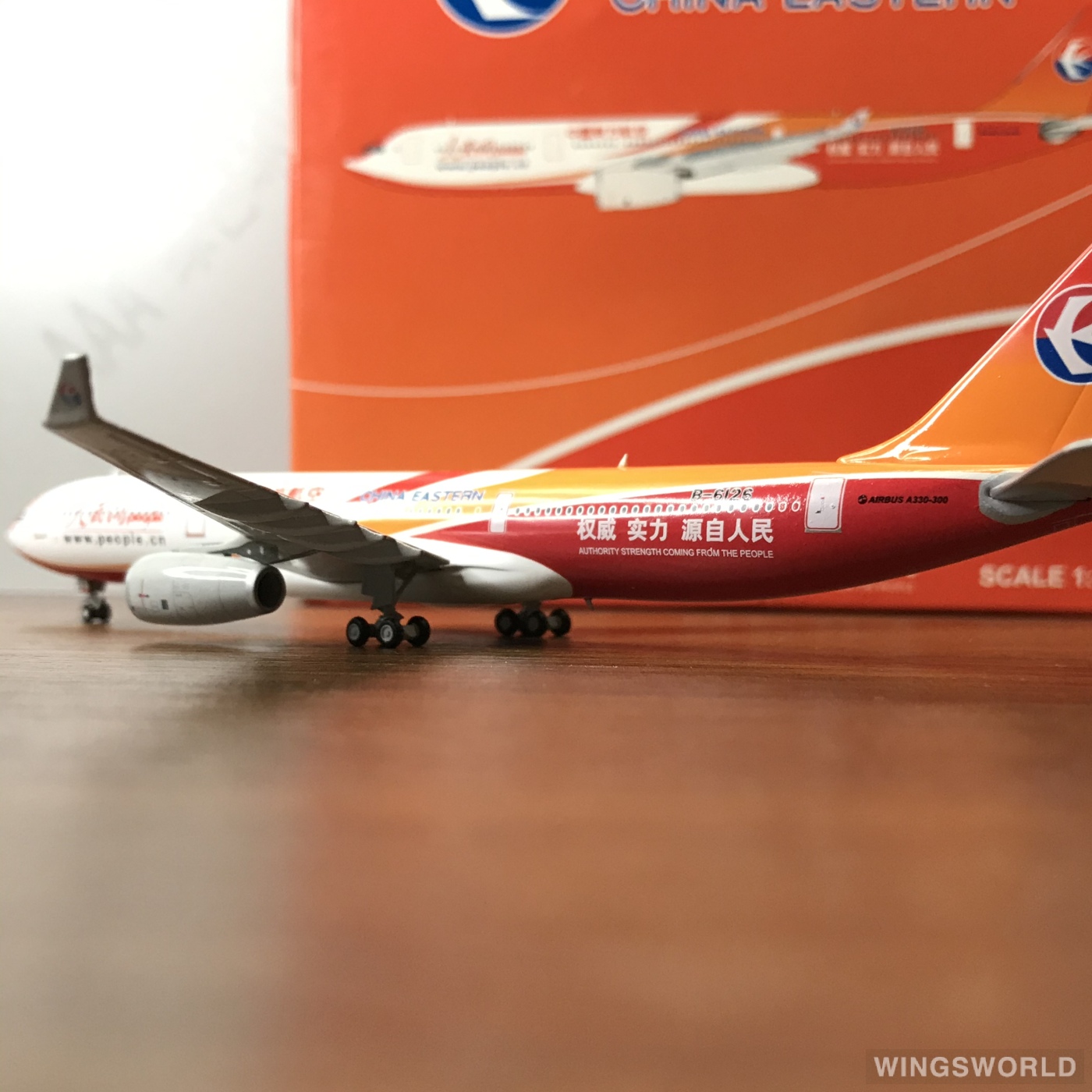 JC Wings 1:400 XX4380 China Eastern 中国东方航空 Airbus A330-300 B-6126