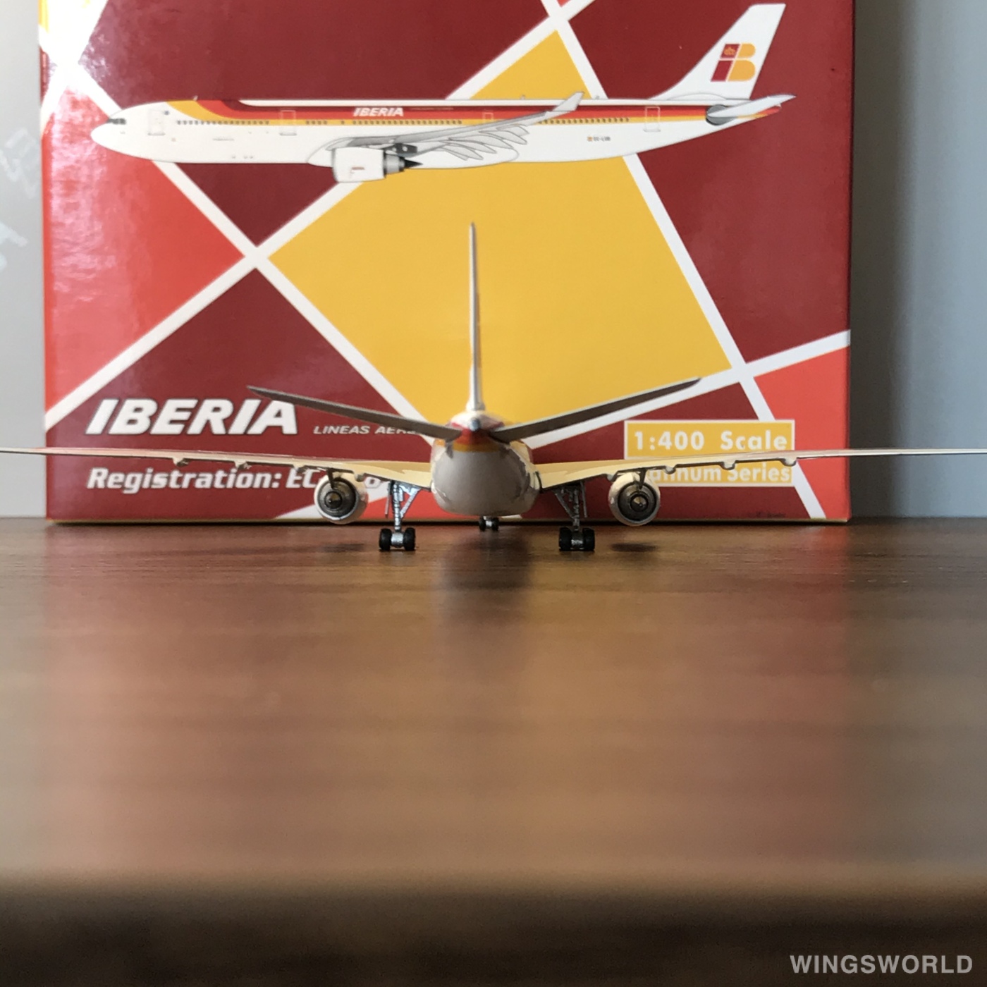 Phoenix 1:400 PH10769 Iberia 西班牙国家航空 Airbus A330-300 EC-LUB