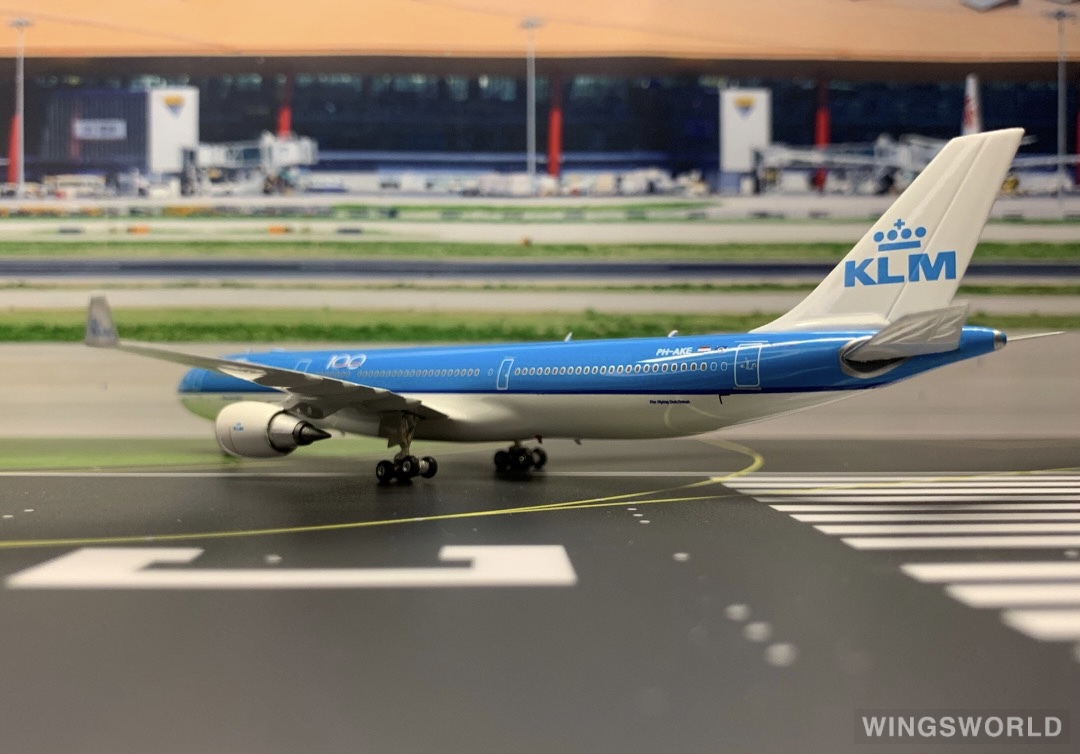 Phoenix 1:400 PH11592 KLM 荷兰皇家航空 Airbus A330-300 PH-AKE