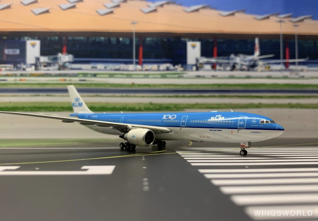 Phoenix 1:400 PH11592 KLM 荷兰皇家航空 Airbus A330-300 PH-AKE