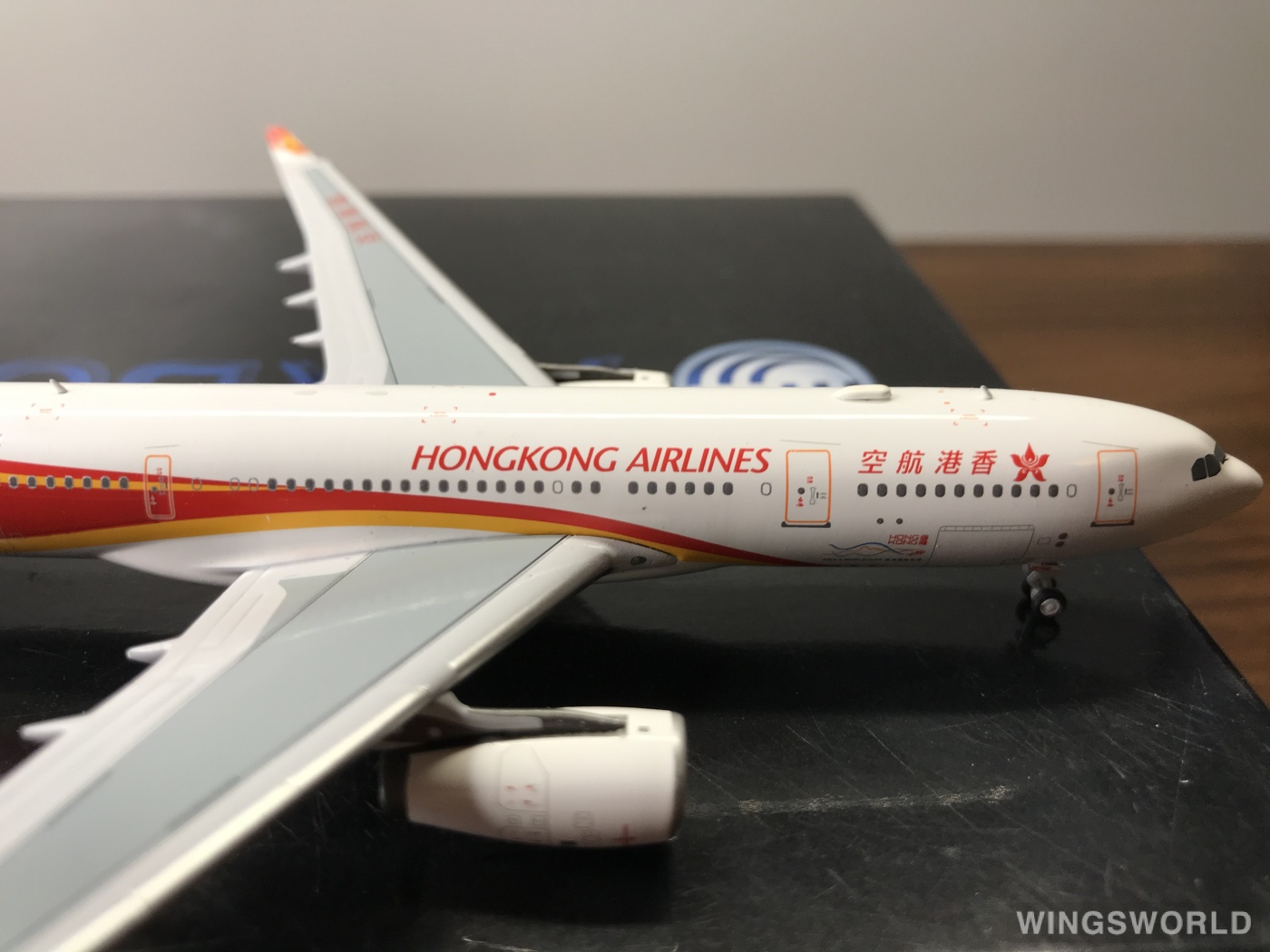 Pandamodel 1:400 PM-B-LNK Hong Kong Airlines 香港航空 Airbus A330-200 B-LNK