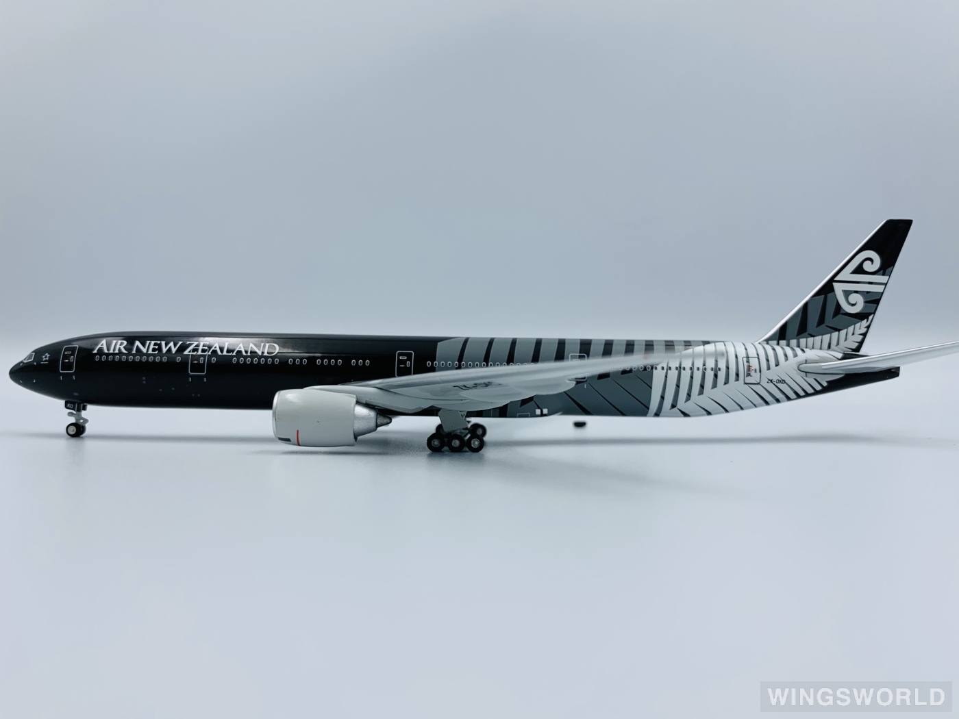 Witty 1:400 WT4773001 Air New Zealand 新西兰航空 Boeing 777-300 ZK-OKQ