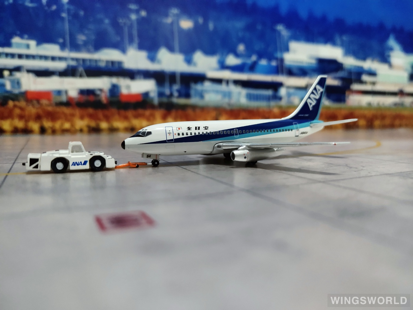 SMA 1:400 SMA040104 ANA 全日空 Boeing 737-200 JA8454