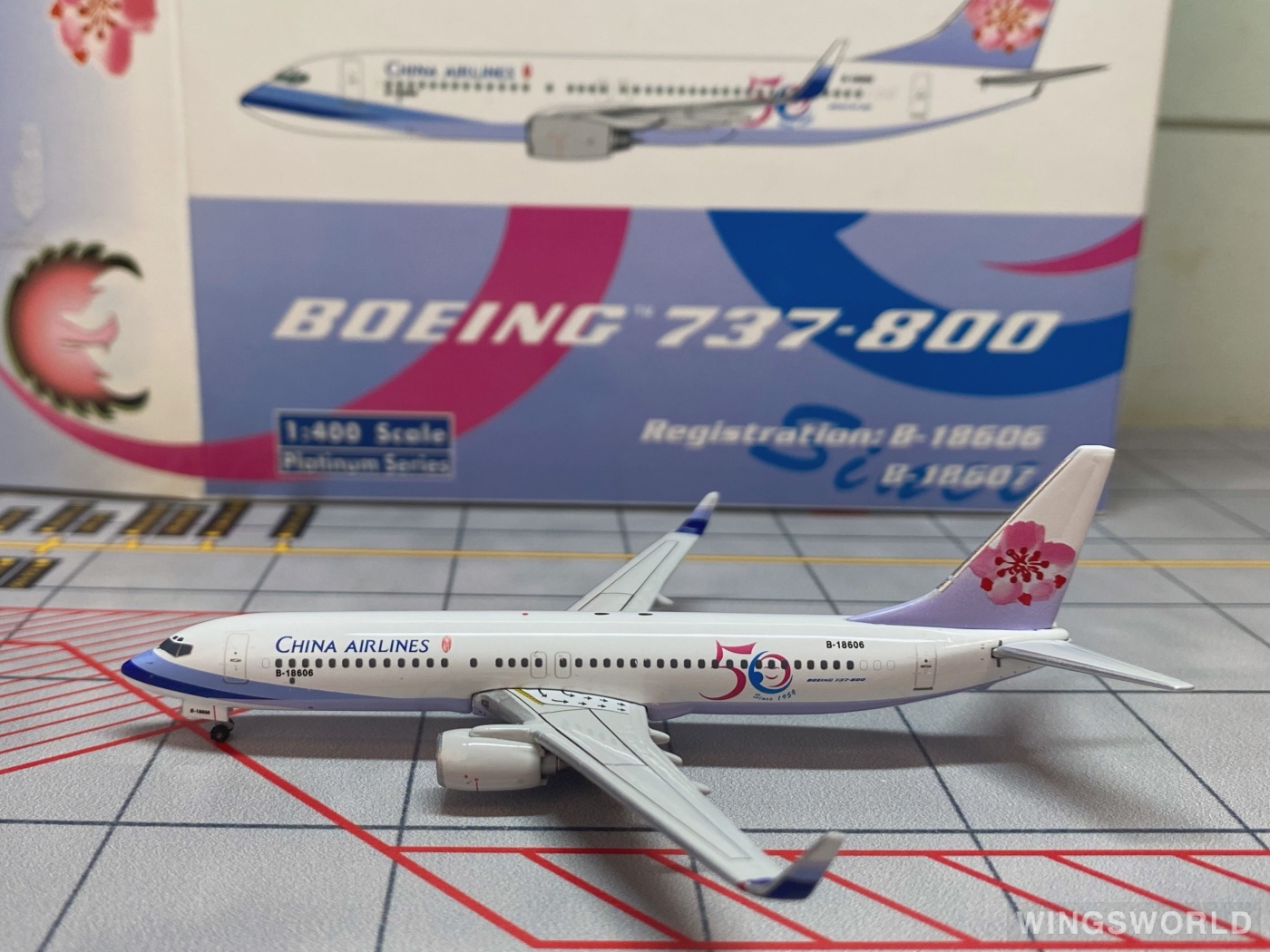 Phoenix 1:400 PH10365A China Airlines 中华航空 Boeing 737-800 B-18606