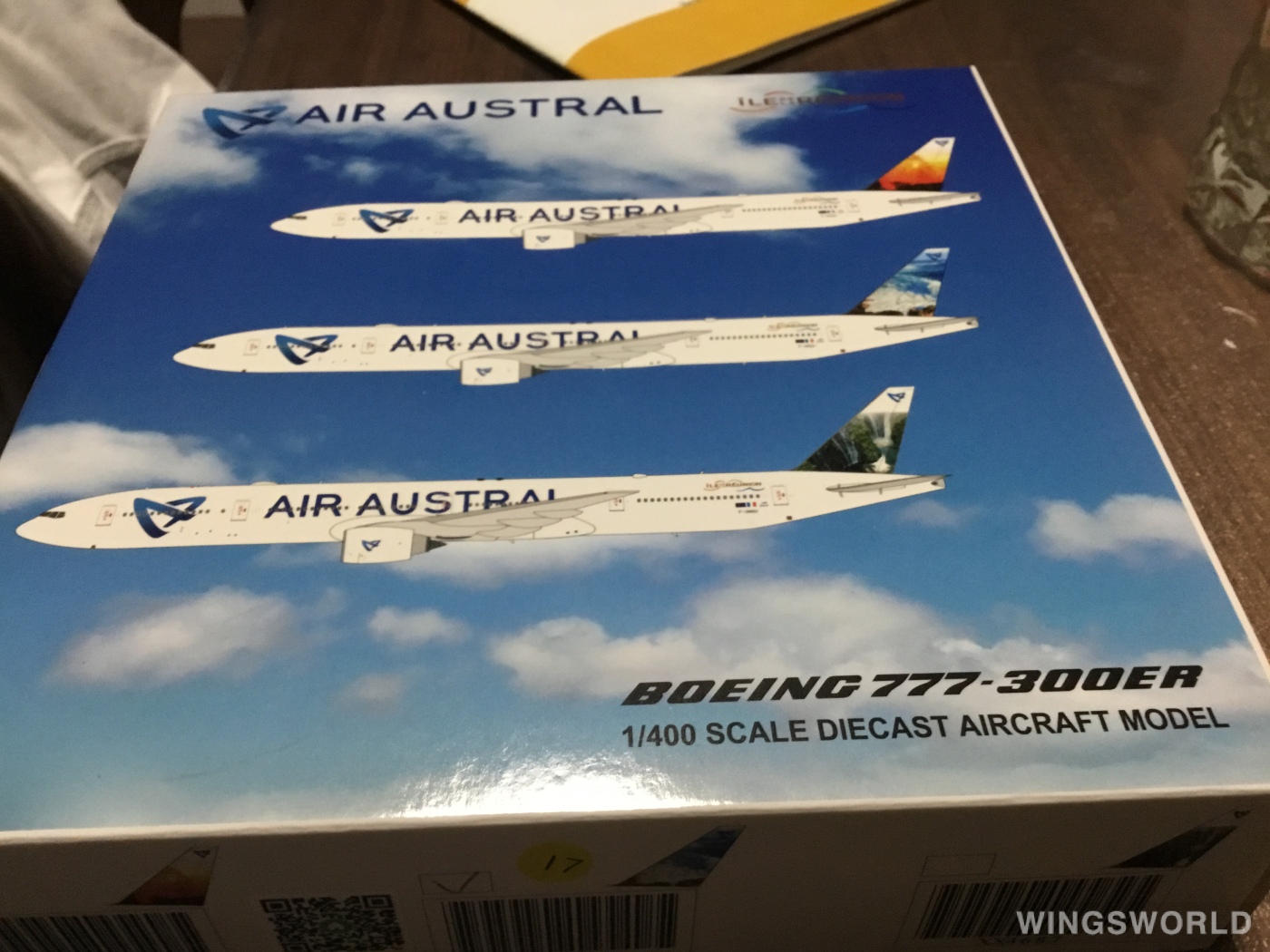 JC Wings 1:400 XX4686 Air Austral 留尼旺航空 Boeing 777-300 F-OREU