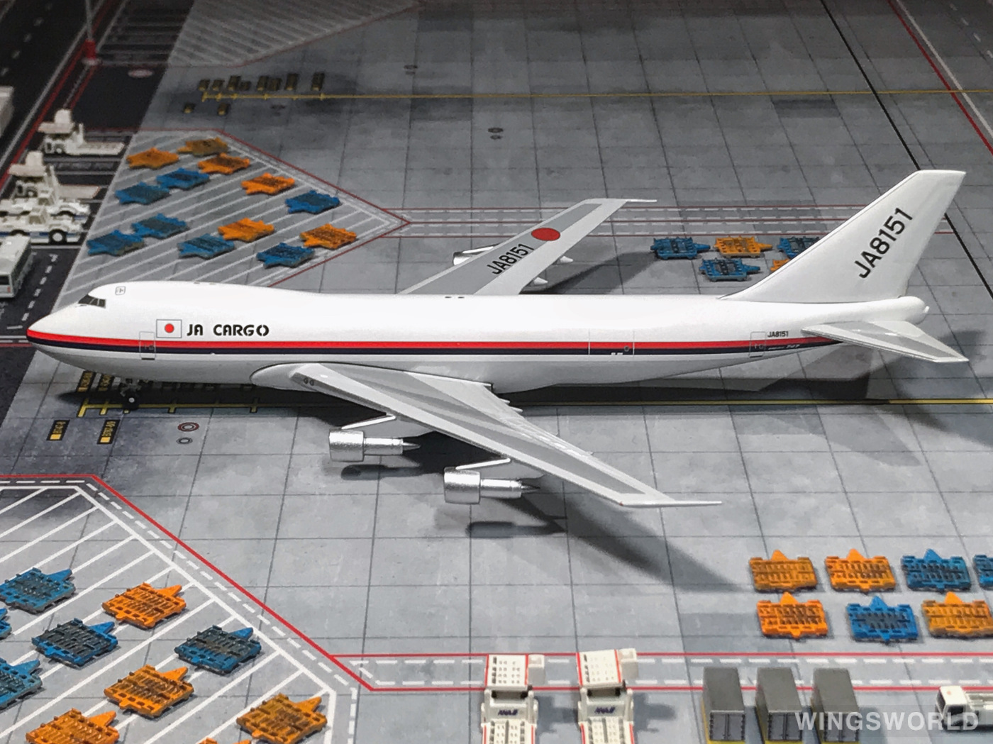 Big Bird 1:400 BB4-2003-21A Japan Airlines 日本航空 Boeing 747-200 JA8151