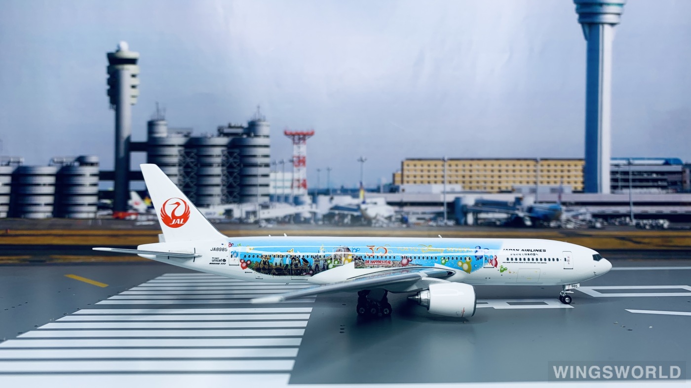 Phoenix 1:400 PH04022 Japan Airlines 日本航空 Boeing 777-200 JA8985