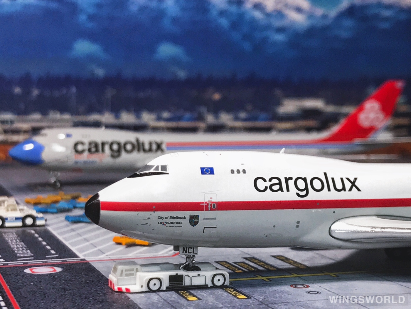 Phoenix 1:400 PH11637 Cargolux 卢森堡货运航空 Boeing 747-400 LX-NCL