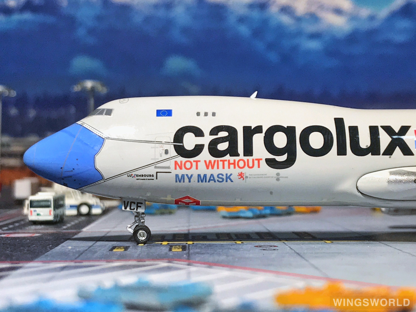 Phoenix 1:400 PH11638 Cargolux 卢森堡货运航空 Boeing 747-8F LX-VCF