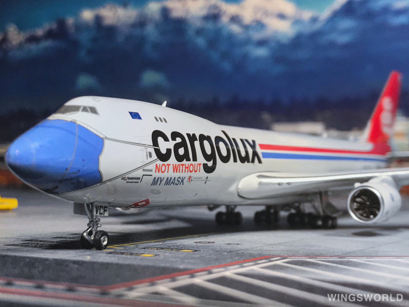 Phoenix 1:400 PH11638 Cargolux 卢森堡货运航空 Boeing 747-8F LX-VCF