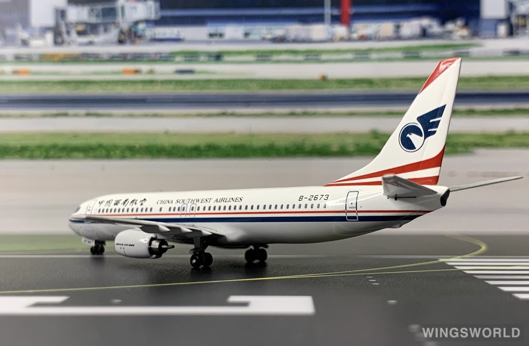 Pandamodel 1:400 PMB2673 China Southwest Airlines 中国西南航空 Boeing 737-800 B-2673