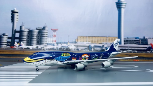 Hogan 1:400 Boeing 747-400 ANA 全日空NH40073 JA8963 图片和