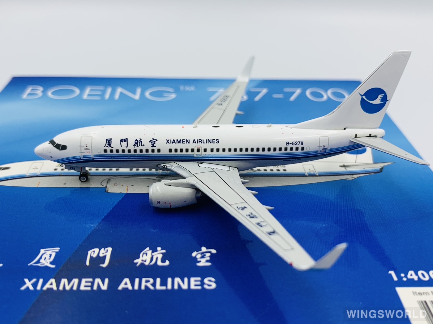 Phoenix 1:400 PH10833 XiamenAir 厦门航空 Boeing 737-700 B-5278