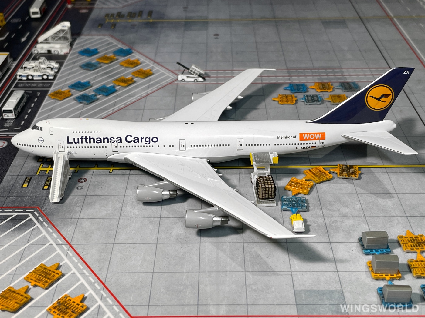 Big Bird 1:400 BB4-2006-XX Lufthansa 汉莎航空 Boeing 747-200 D-ABZA