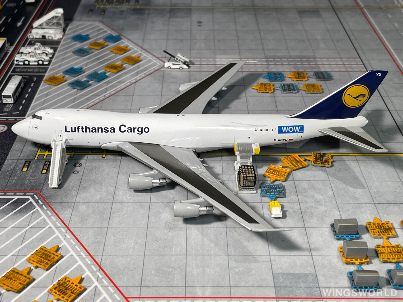 Big Bird 1:400 BB4-2003-19 Lufthansa 汉莎航空 Boeing 747-200 D-ABYU