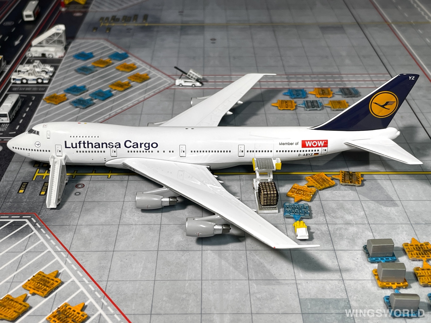 Big Bird 1:400 BB4-2006-XX Lufthansa 汉莎航空 Boeing 747-200 D-ABYZ