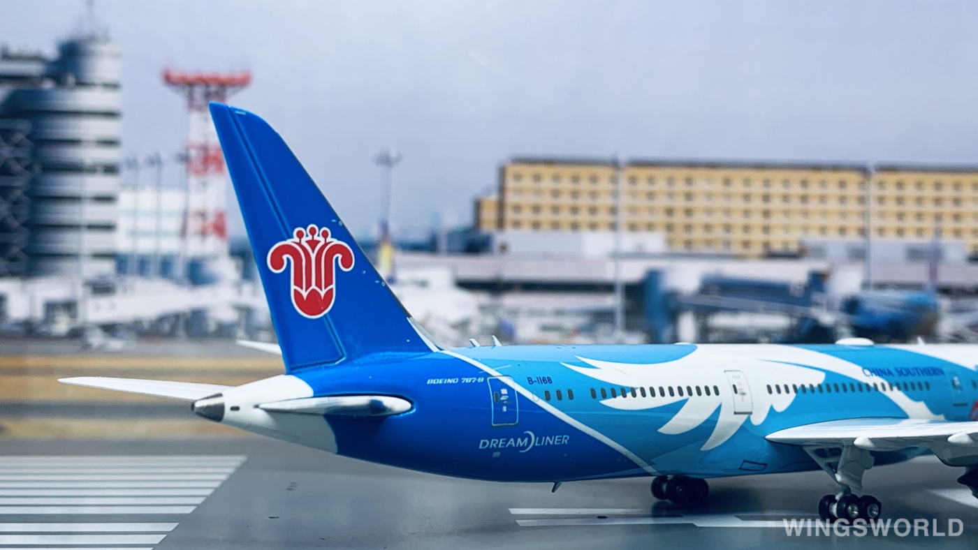 Phoenix 1:400 PH11510 China Southern 中国南方航空 Boeing 787-9 B-1168