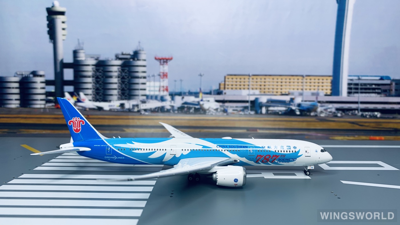 Phoenix 1:400 PH11510 China Southern 中国南方航空 Boeing 787-9 B-1168