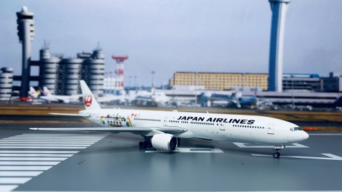 1:400 Phoenix JAPAN AIRLINES BOEING 777-300ER Passenger