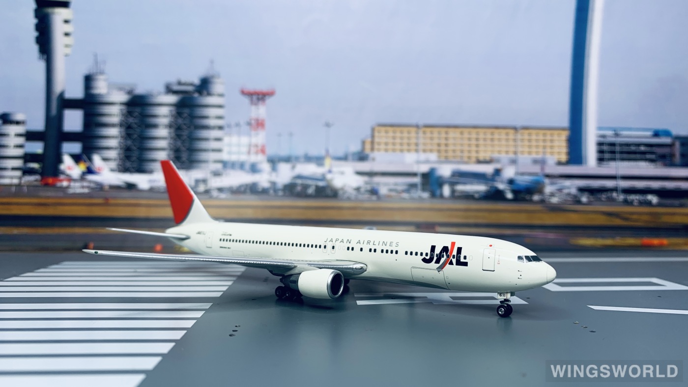 Phoenix 1:400 PH10519 Japan Airlines 日本航空 Boeing 767-300 JA611J