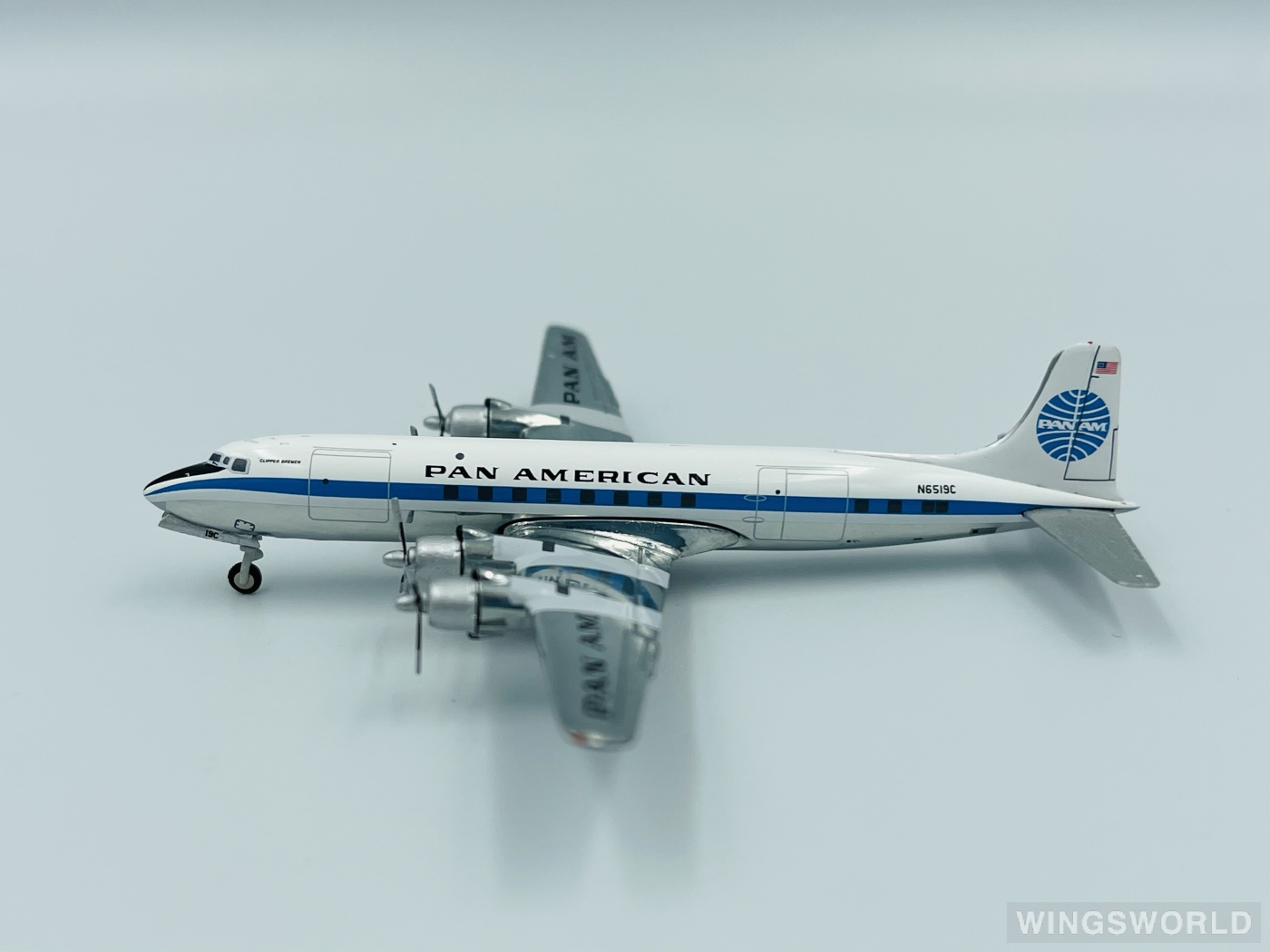 Geminijets 1:400 GJPAA1307 Pan Am 泛美航空 Douglas DC-6 N6519C