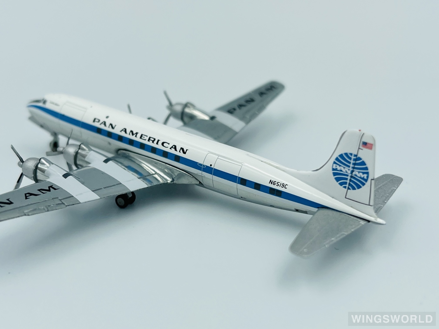 Geminijets 1:400 GJPAA1307 Pan Am 泛美航空 Douglas DC-6 N6519C