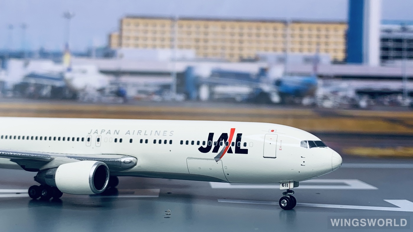 Phoenix 1:400 PH10519 Japan Airlines 日本航空 Boeing 767-300 JA611J