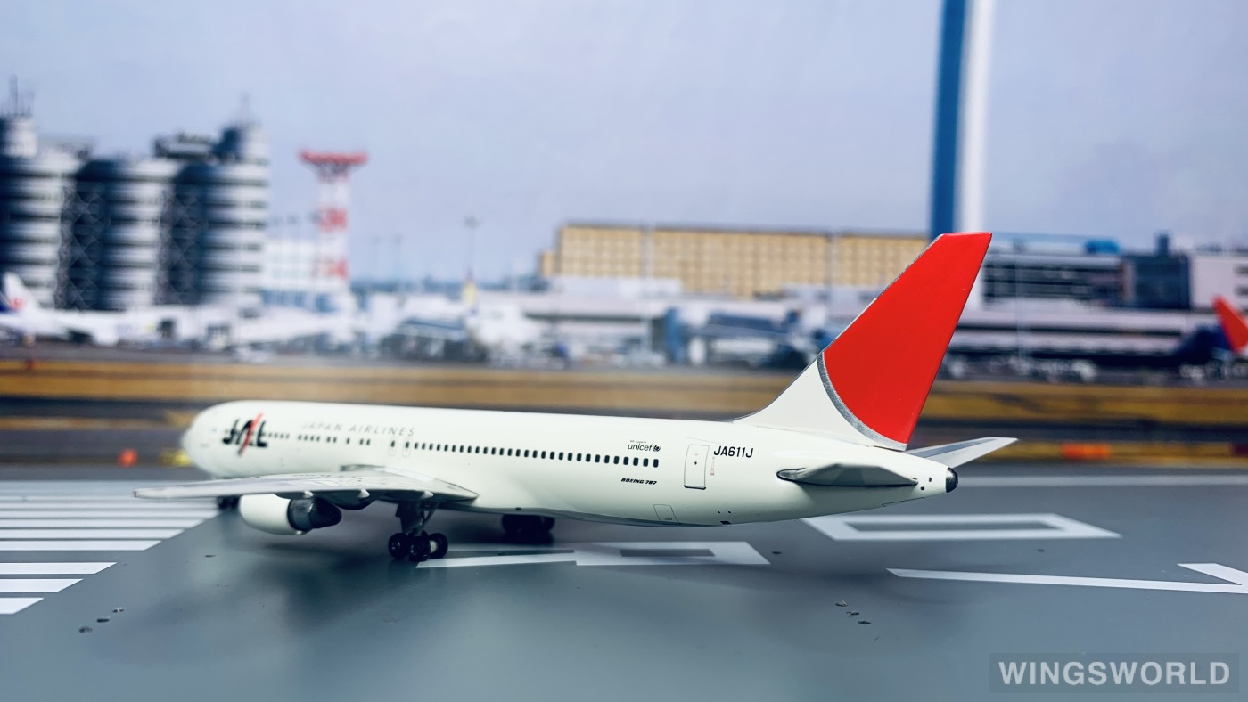 Phoenix 1:400 PH10519 Japan Airlines 日本航空 Boeing 767-300 JA611J