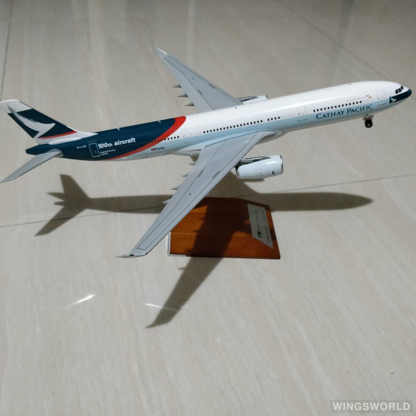 JC Wings 1:200 XX2963 Cathay Pacific 国泰航空 Airbus A330-300 B-LAD