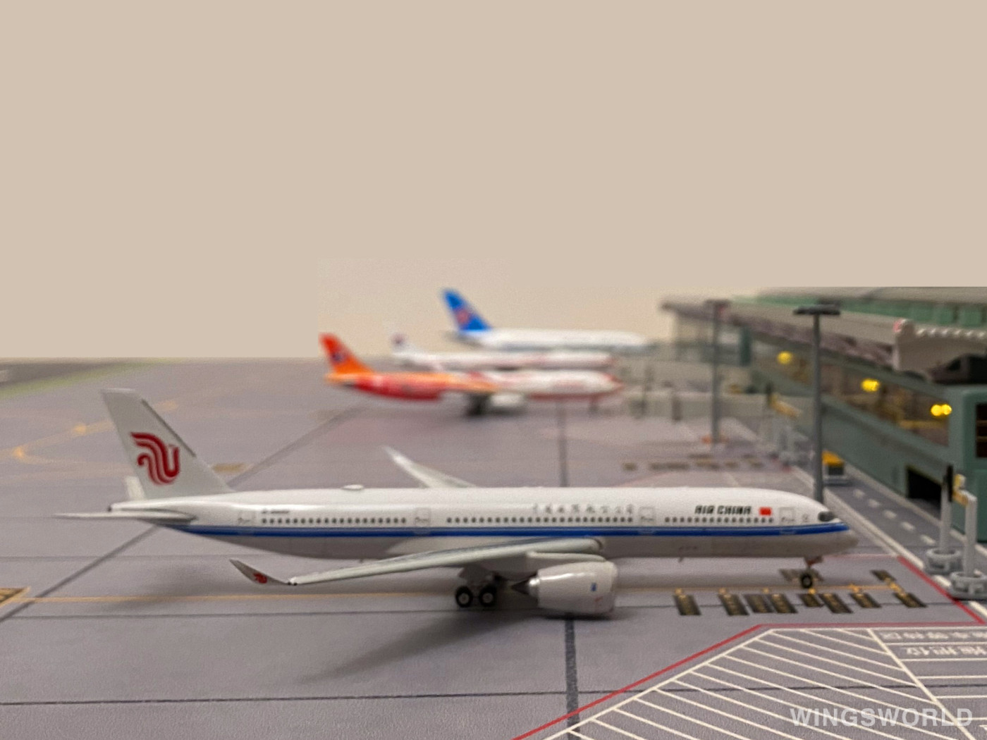 Phoenix 1:400 PH11015 Air China 中国国际航空 Airbus A350-900 B-6688