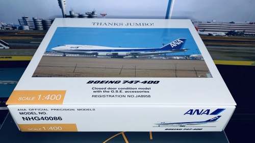 ANA 全日空 Boeing 747-400 JA8958 最终飞行 羽田407停机坪+地勤套装（青） NHG40086 Hogan 1:400