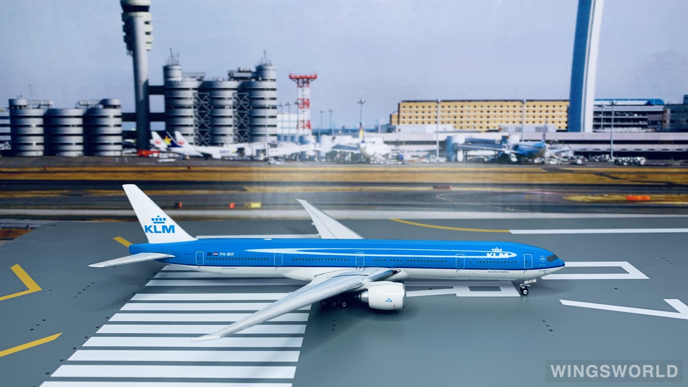 Phoenix 1:400 PH10563 KLM 荷兰皇家航空 Boeing 777-300ER PH-BVF
