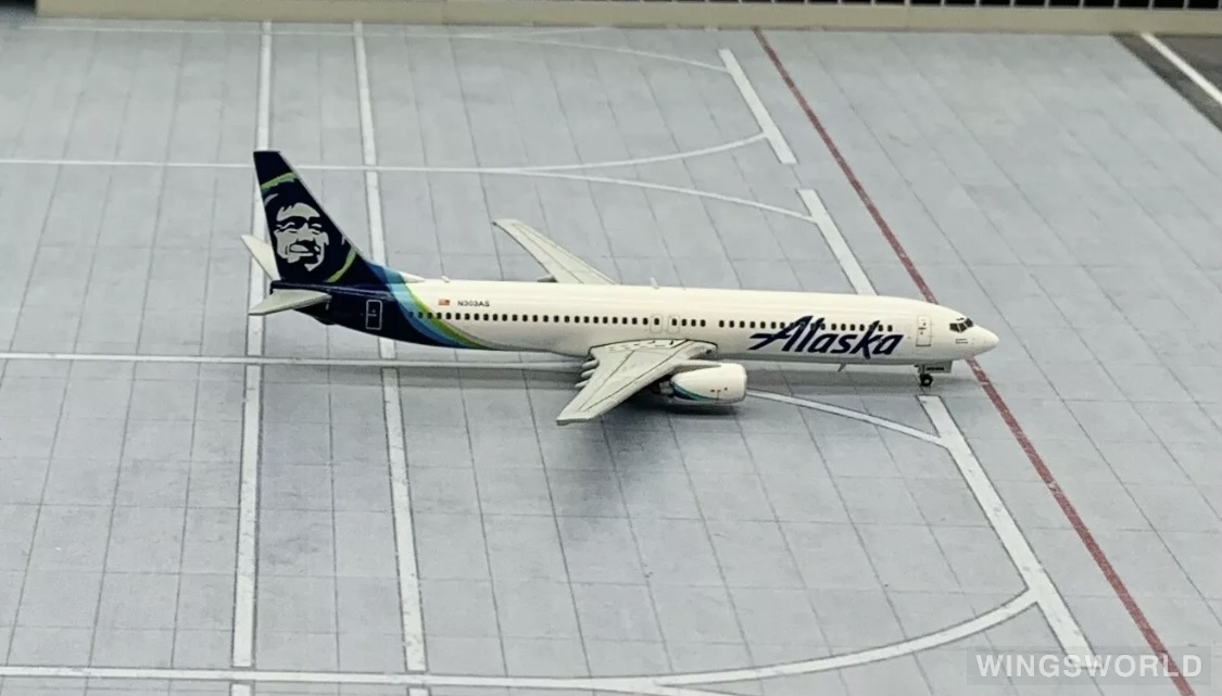 Geminijets 1:400 GJASA1872 Alaska Airlines 阿拉斯加航空 Boeing 737-900 N303AS