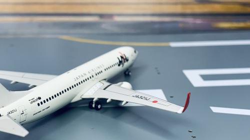 Phoenix 1:400 Boeing 737-800 Japan Airlines 日本航空PH10605 JA321J