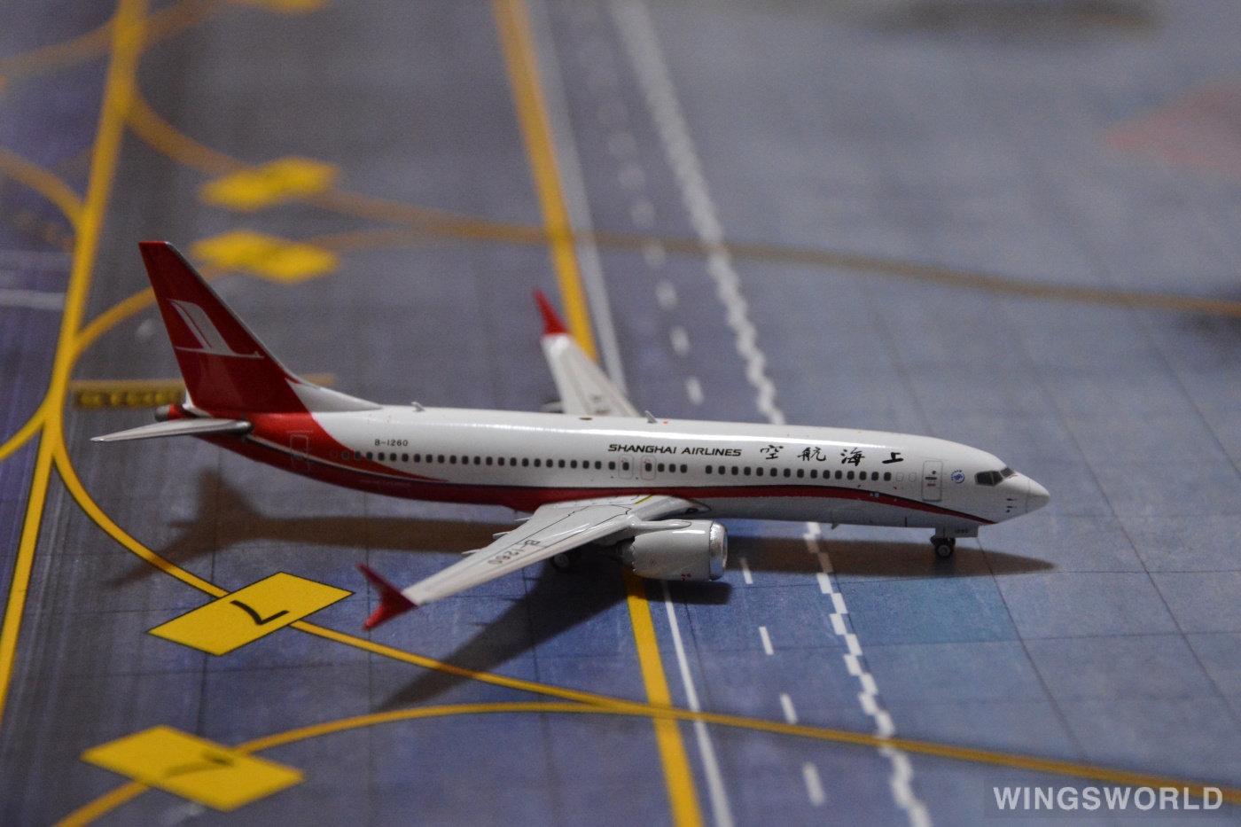 Phoenix 1:400 PH11461 Shanghai Airlines 上海航空 Boeing 737 MAX 8 B-1260