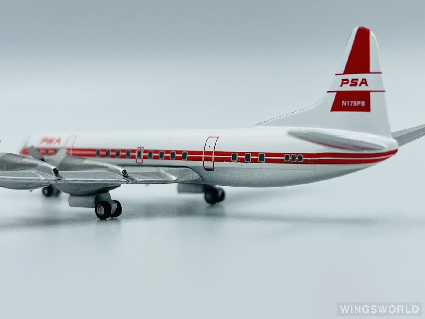 JC Wings 1:400 Lockheed L-188 Electra PSA Airlines JC4036 N175PS 的照片 作者 ...