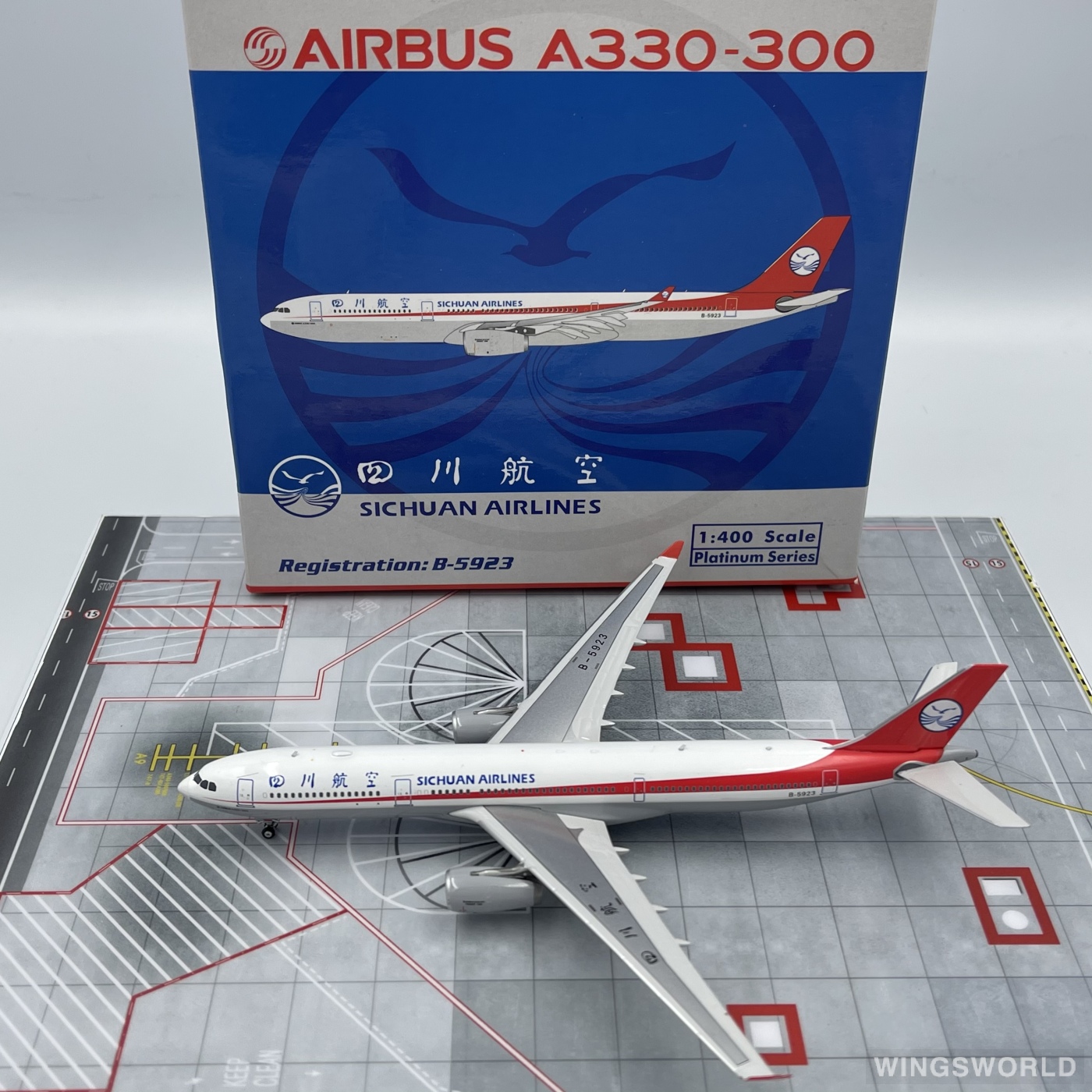 Phoenix 1:400 PH10755 Sichuan Airlines 四川航空 Airbus A330-300 B-5923