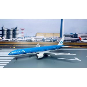 KLM 荷兰皇家航空 Boeing 777-200 PH-BQF  PH10426 Phoenix 1:400