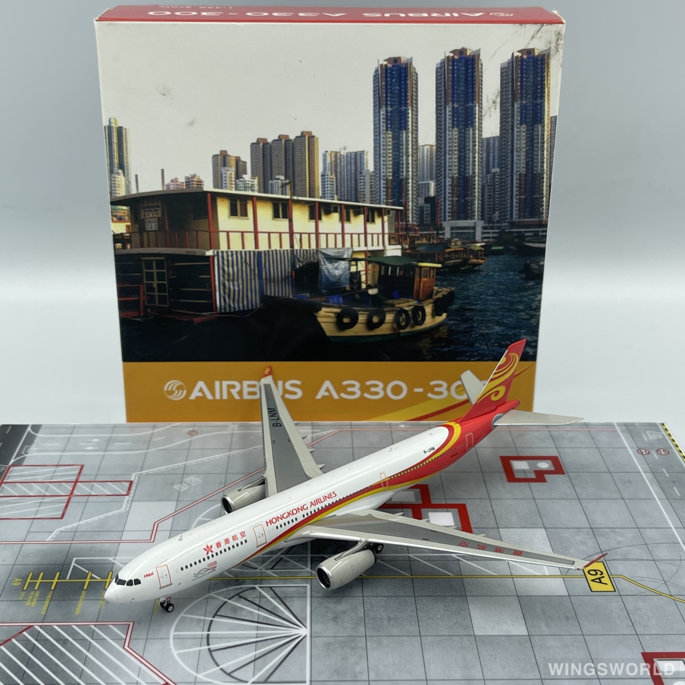 Phoenix 1:400 PH04012 Hong Kong Airlines 香港航空 Airbus A330-300 B-LNM