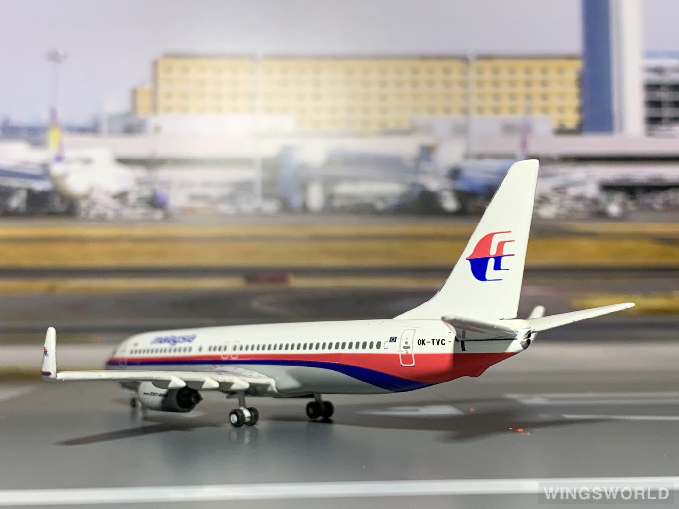 Phoenix 1:400 PH10258 Malaysia Airlines 马来西亚航空 Boeing 737-800 OK-TVC