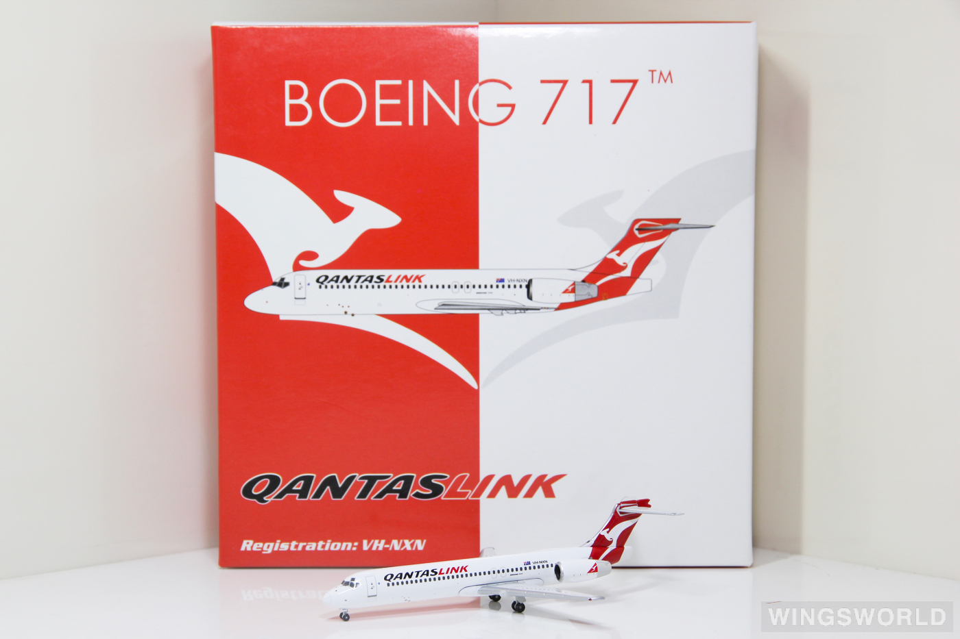 Phoenix 1:400 PH10591 Qantas 澳洲航空 Boeing 717 VH-NXN