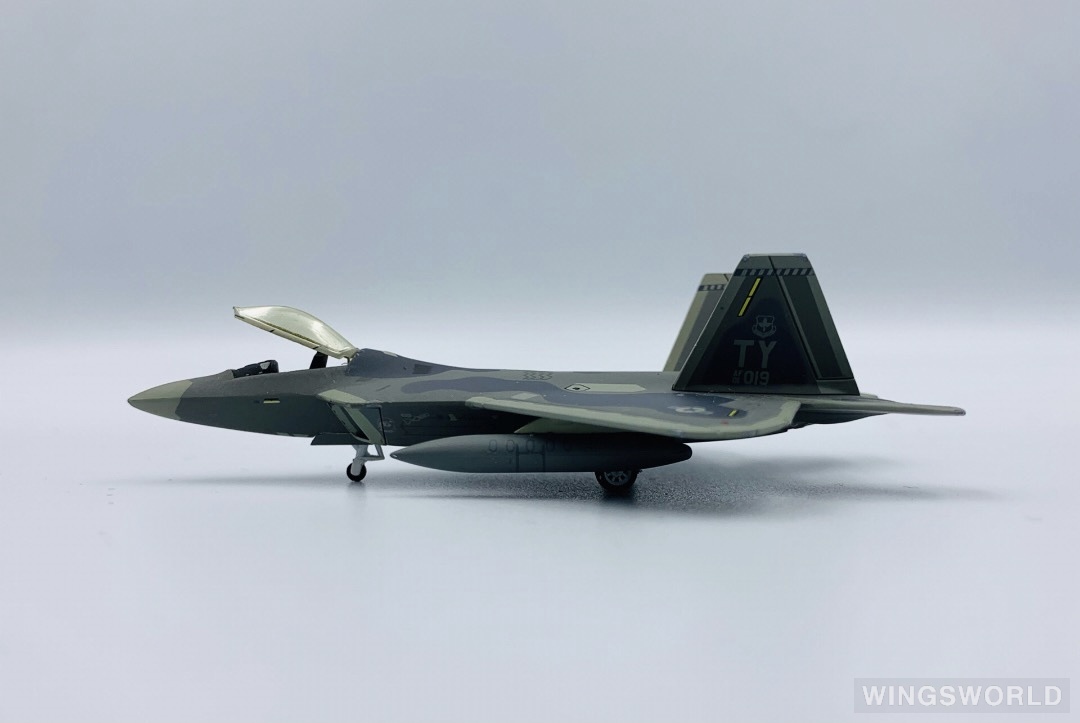 Hogan 1:200 HG60432 USAF 美国空军 Lockheed Martin F-22 01-019