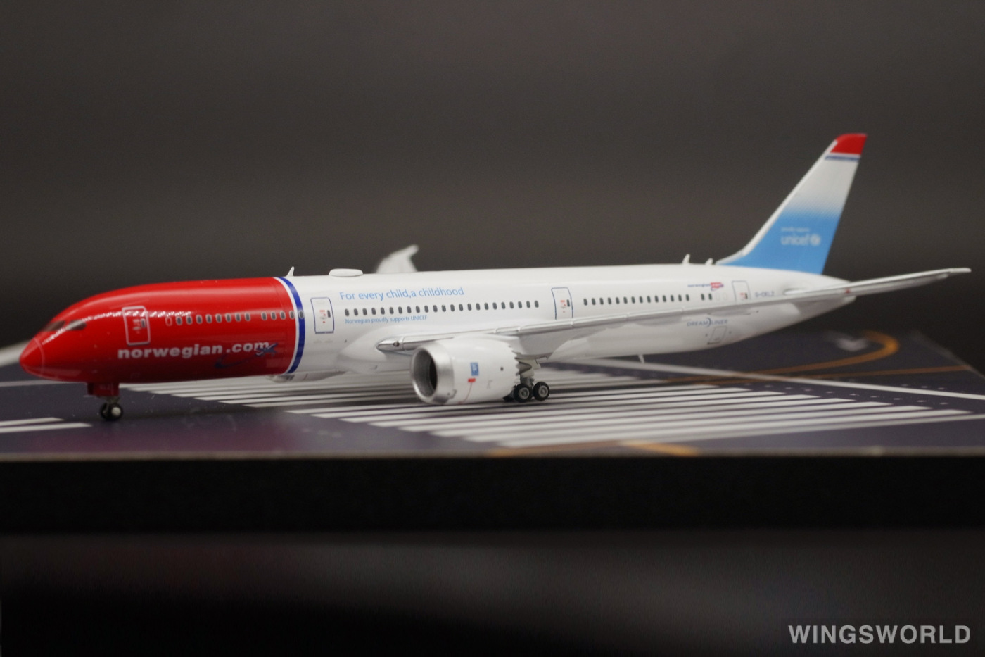 JC Wings 1:400 XX4027 Norwegian Air Shuttle 挪威航空 Boeing 787-9 G-CKLZ