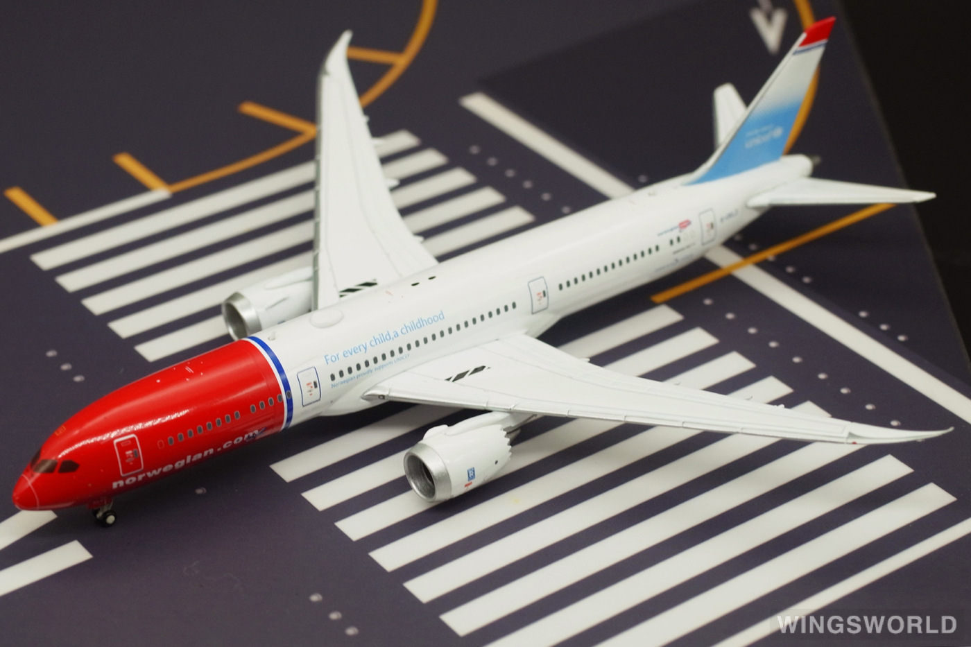 JC Wings 1:400 XX4027 Norwegian Air Shuttle 挪威航空 Boeing 787-9 G-CKLZ